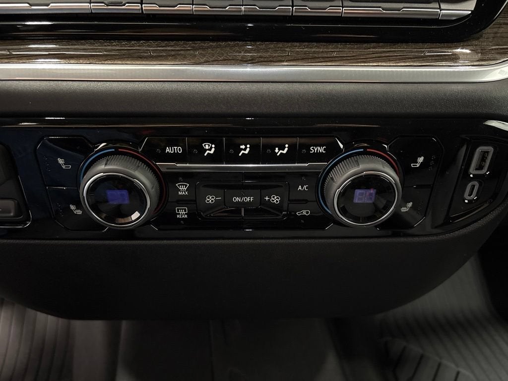 2026 Chevrolet Silverado 3500 HD LT Crew Cab Standard Box 4WD