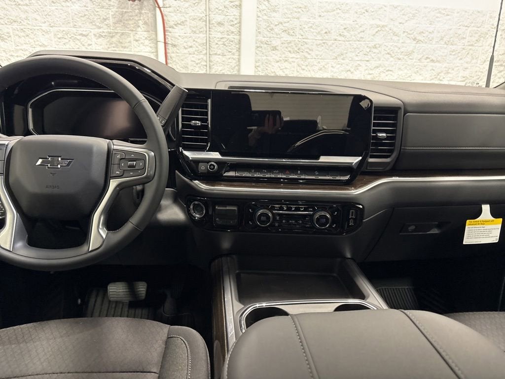 2026 Chevrolet Silverado 3500 HD LT Crew Cab Standard Box 4WD