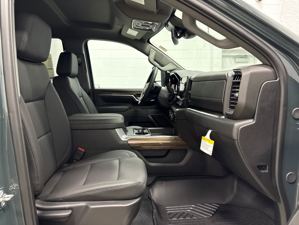 2026 Chevrolet Silverado 3500 HD LT Crew Cab Standard Box 4WD