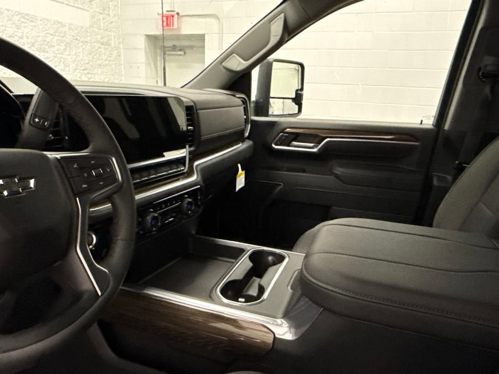 2026 Chevrolet Silverado 3500 HD LT Crew Cab Standard Box 4WD