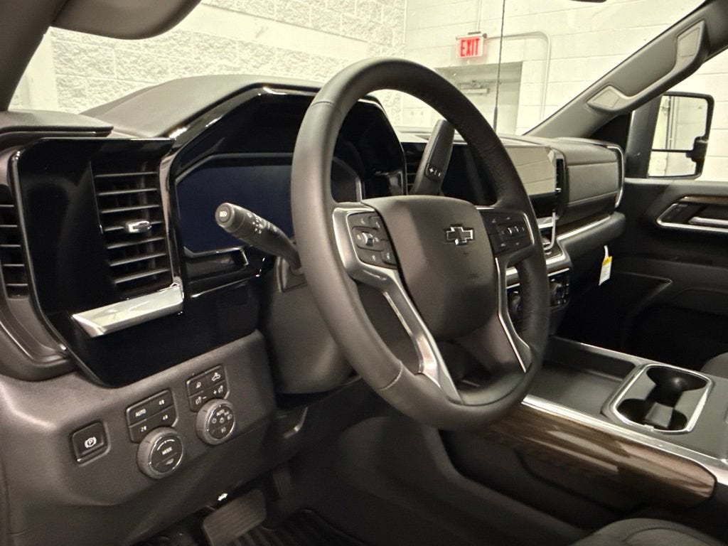 2026 Chevrolet Silverado 3500 HD LT Crew Cab Standard Box 4WD