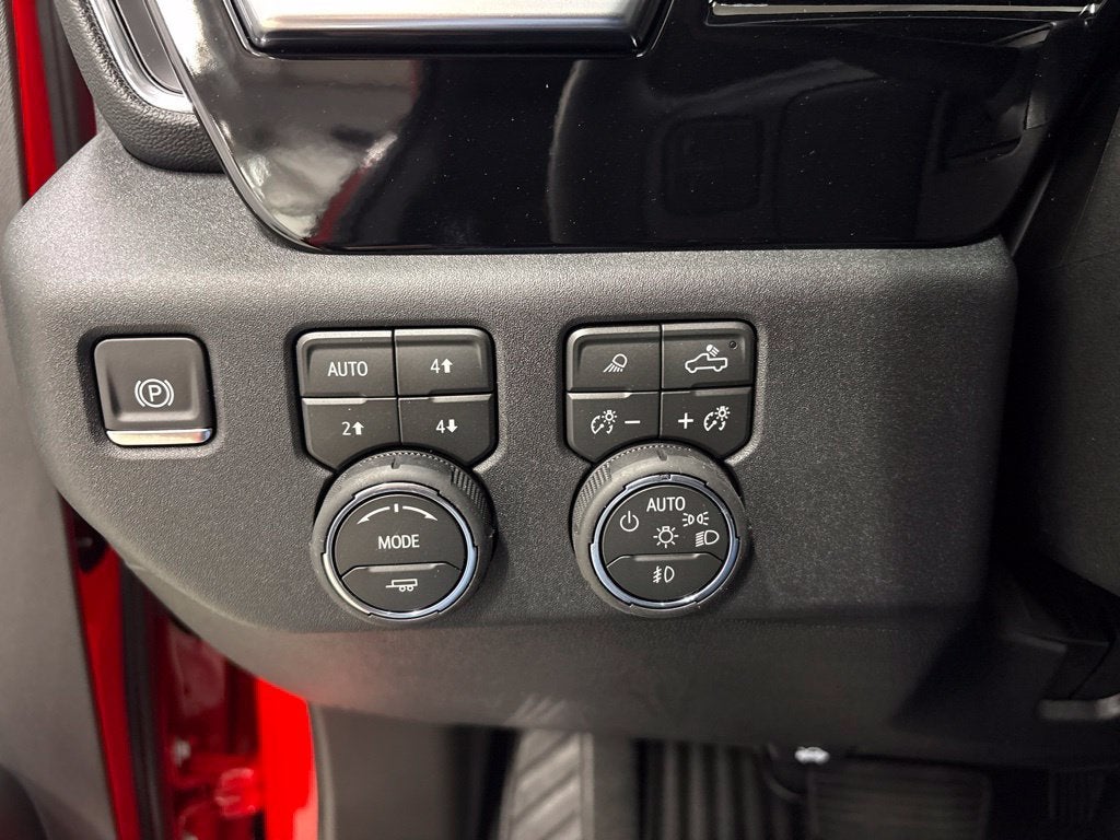 2026 Chevrolet Silverado 3500 HD LT Crew Cab Standard Box 4WD