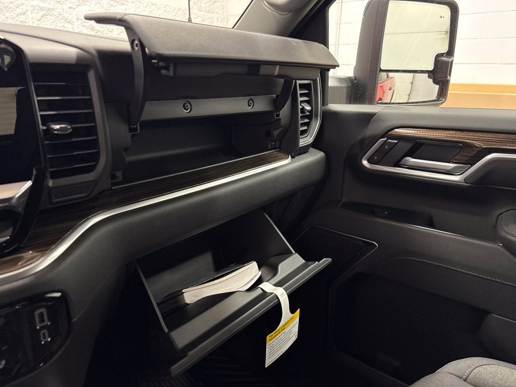 2026 Chevrolet Silverado 3500 HD LT Crew Cab Standard Box 4WD