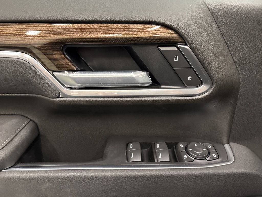 2026 Chevrolet Silverado 3500 HD LT Crew Cab Long Box 4WD