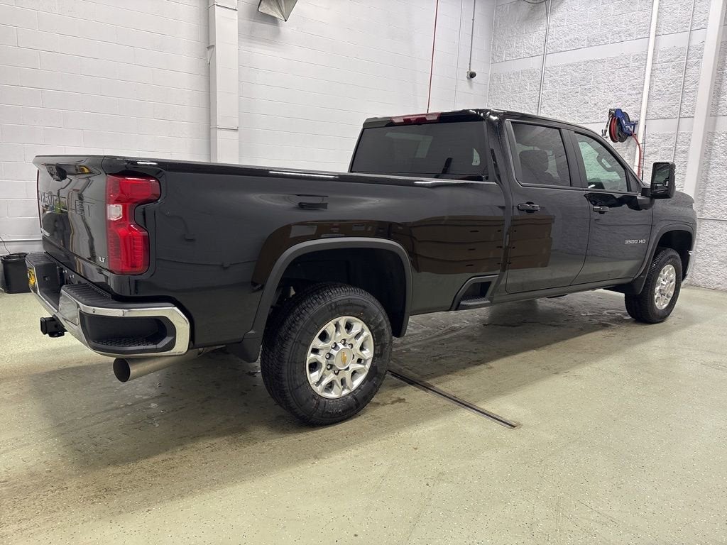 2026 Chevrolet Silverado 3500 HD LT Crew Cab Long Box 4WD