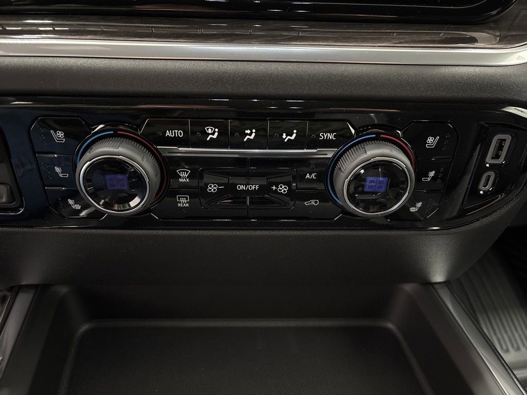 2026 Chevrolet Silverado 3500 HD LTZ Crew Cab Standard Box 4WD
