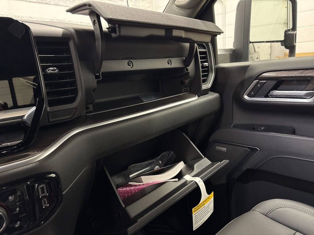 2026 Chevrolet Silverado 3500 HD LTZ Crew Cab Standard Box 4WD