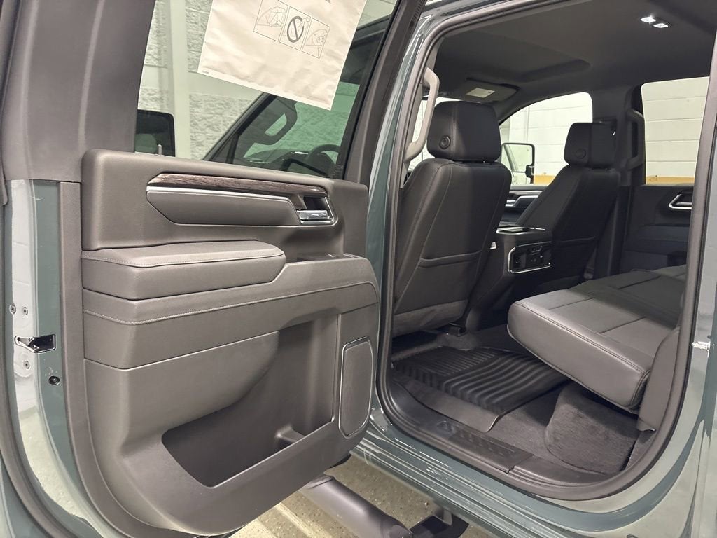 2026 Chevrolet Silverado 3500 HD LTZ Crew Cab Standard Box 4WD