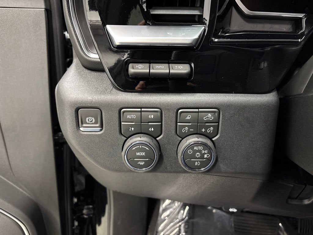 2026 Chevrolet Silverado 3500 HD LTZ Crew Cab Standard Box 4WD