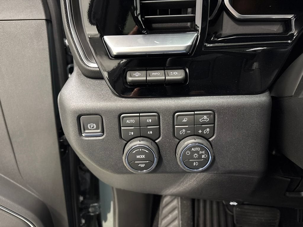 2026 Chevrolet Silverado 3500 HD LTZ Crew Cab Standard Box 4WD