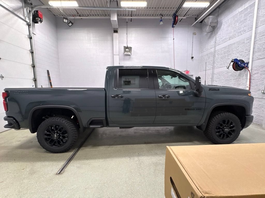 2026 Chevrolet Silverado 3500 HD LTZ Crew Cab Standard Box 4WD