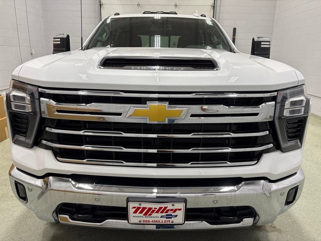 2026 Chevrolet Silverado 3500 HD LTZ Crew Cab Standard Box 4WD
