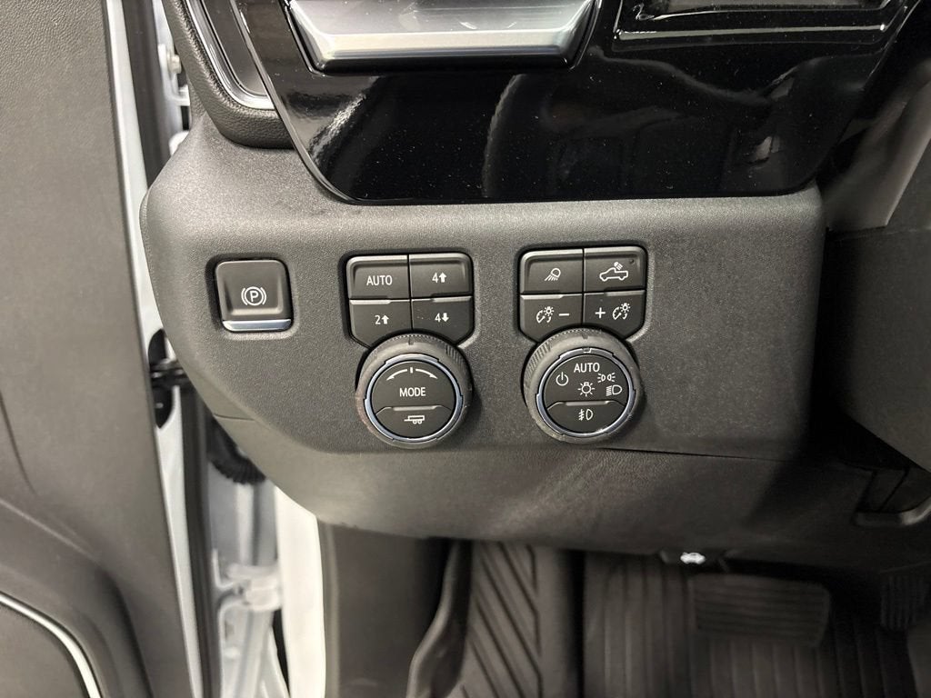 2026 Chevrolet Silverado 3500 HD LTZ Crew Cab Standard Box 4WD