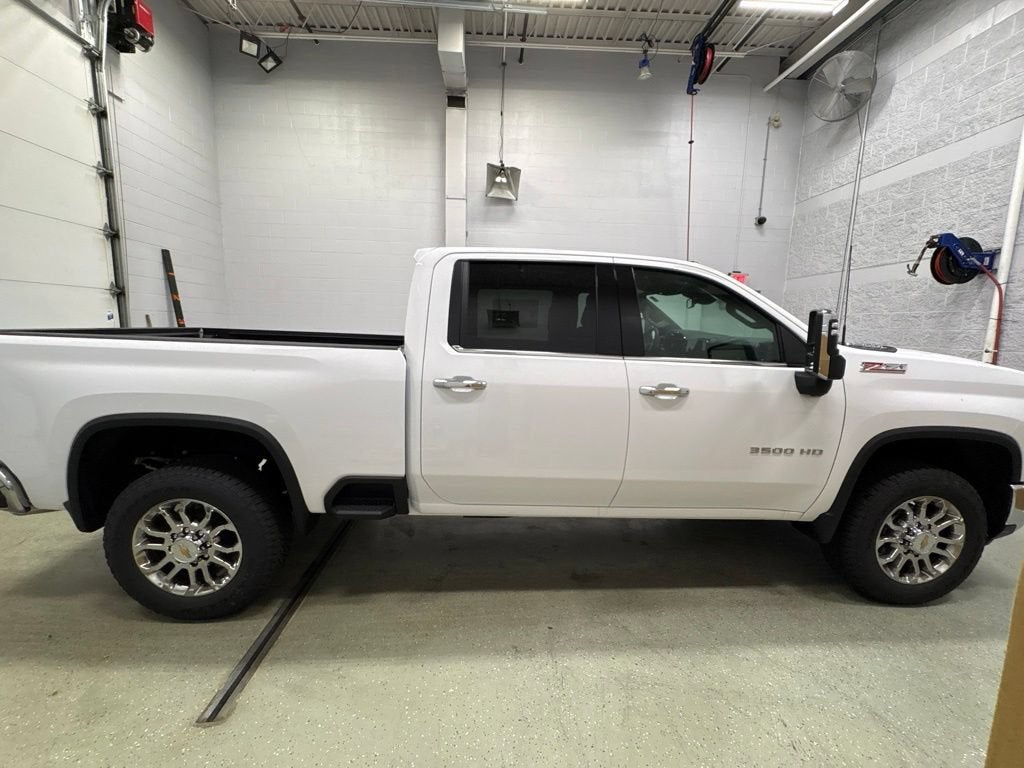2026 Chevrolet Silverado 3500 HD LTZ Crew Cab Standard Box 4WD