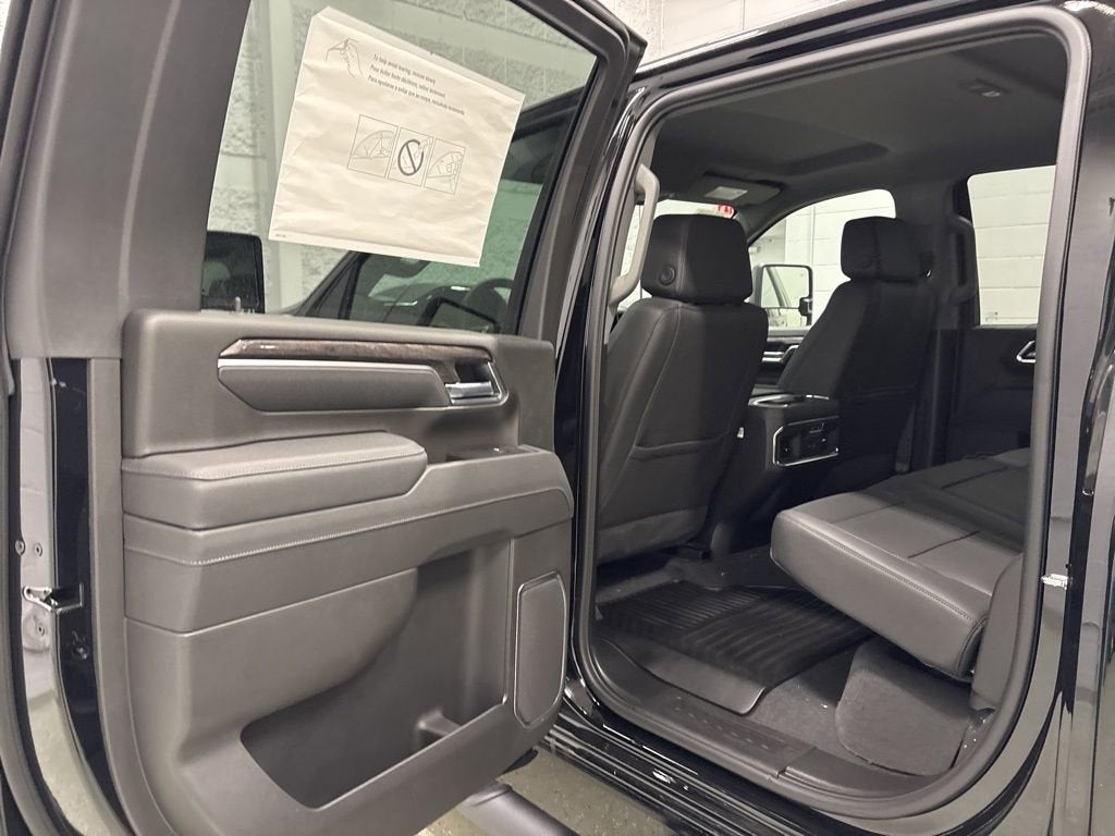 2026 Chevrolet Silverado 3500 HD LTZ Crew Cab Long Box 4WD