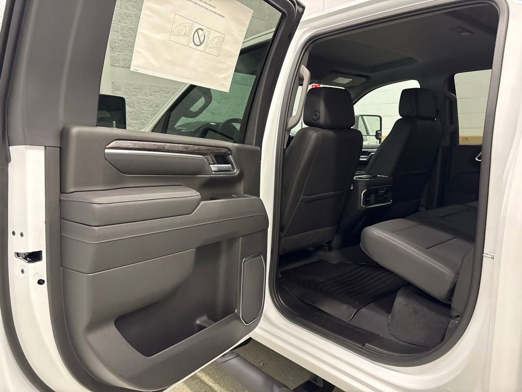 2026 Chevrolet Silverado 3500 HD LTZ Crew Cab Standard Box 4WD