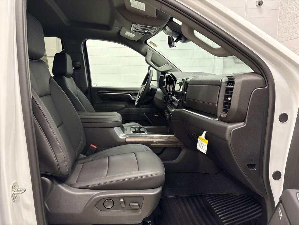 2026 Chevrolet Silverado 3500 HD LTZ Crew Cab Standard Box 4WD