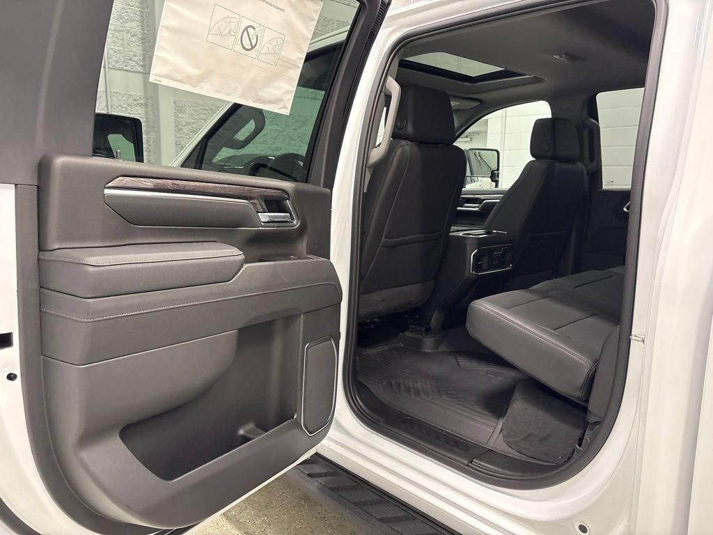 2026 Chevrolet Silverado 3500 HD LTZ Crew Cab Standard Box 4WD