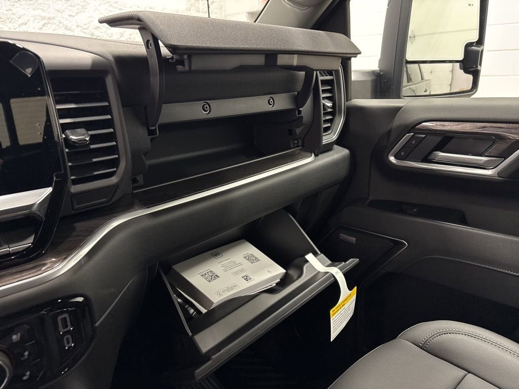 2026 Chevrolet Silverado 3500 HD LTZ Crew Cab Long Box 4WD