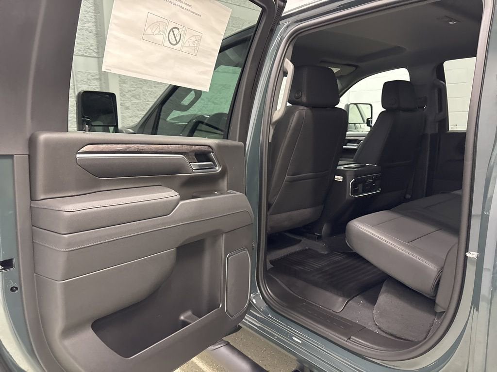 2026 Chevrolet Silverado 3500 HD LTZ Crew Cab Long Box 4WD