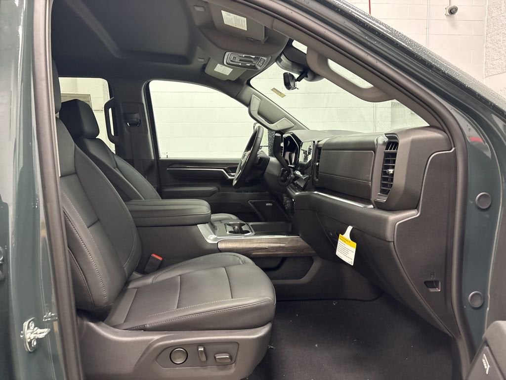 2026 Chevrolet Silverado 3500 HD LTZ Crew Cab Standard Box 4WD