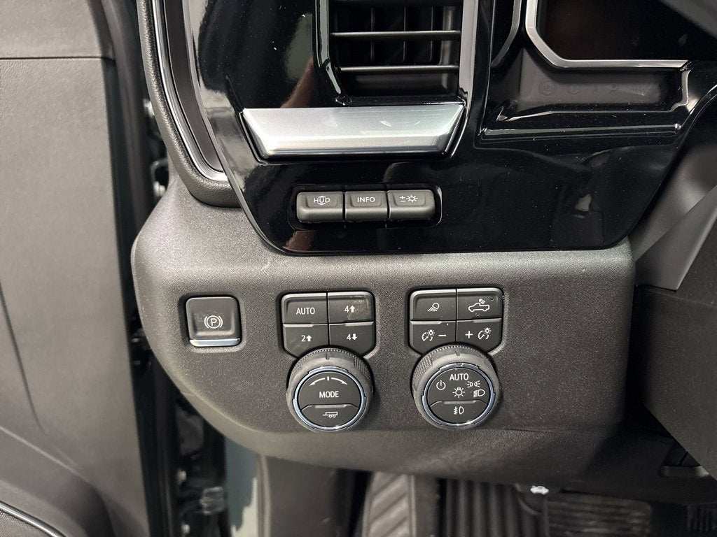 2026 Chevrolet Silverado 3500 HD LTZ Crew Cab Standard Box 4WD