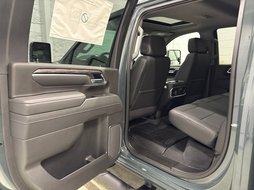 2026 Chevrolet Silverado 3500 HD LTZ Crew Cab Standard Box 4WD
