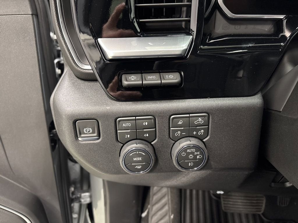 2026 Chevrolet Silverado 3500 HD LTZ Crew Cab Standard Box 4WD