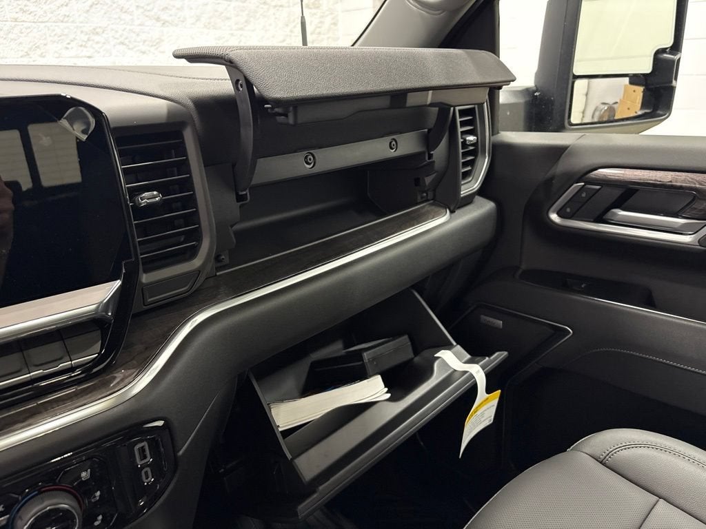 2026 Chevrolet Silverado 3500 HD LTZ Crew Cab Standard Box 4WD