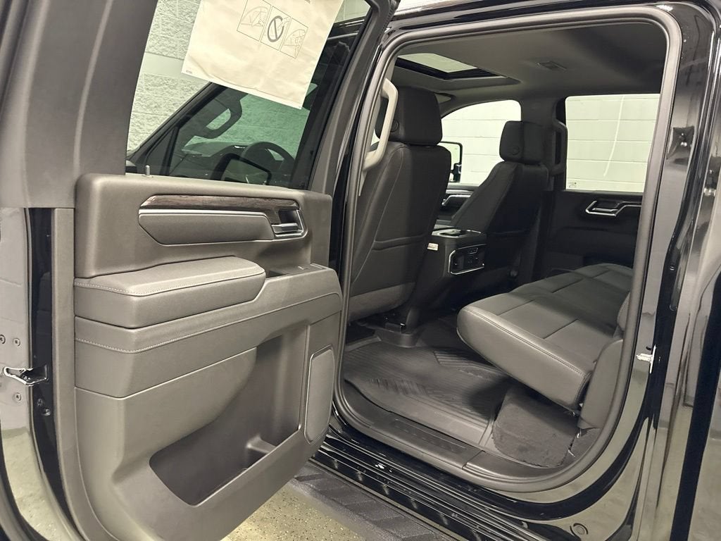 2026 Chevrolet Silverado 3500 HD LTZ Crew Cab Standard Box 4WD