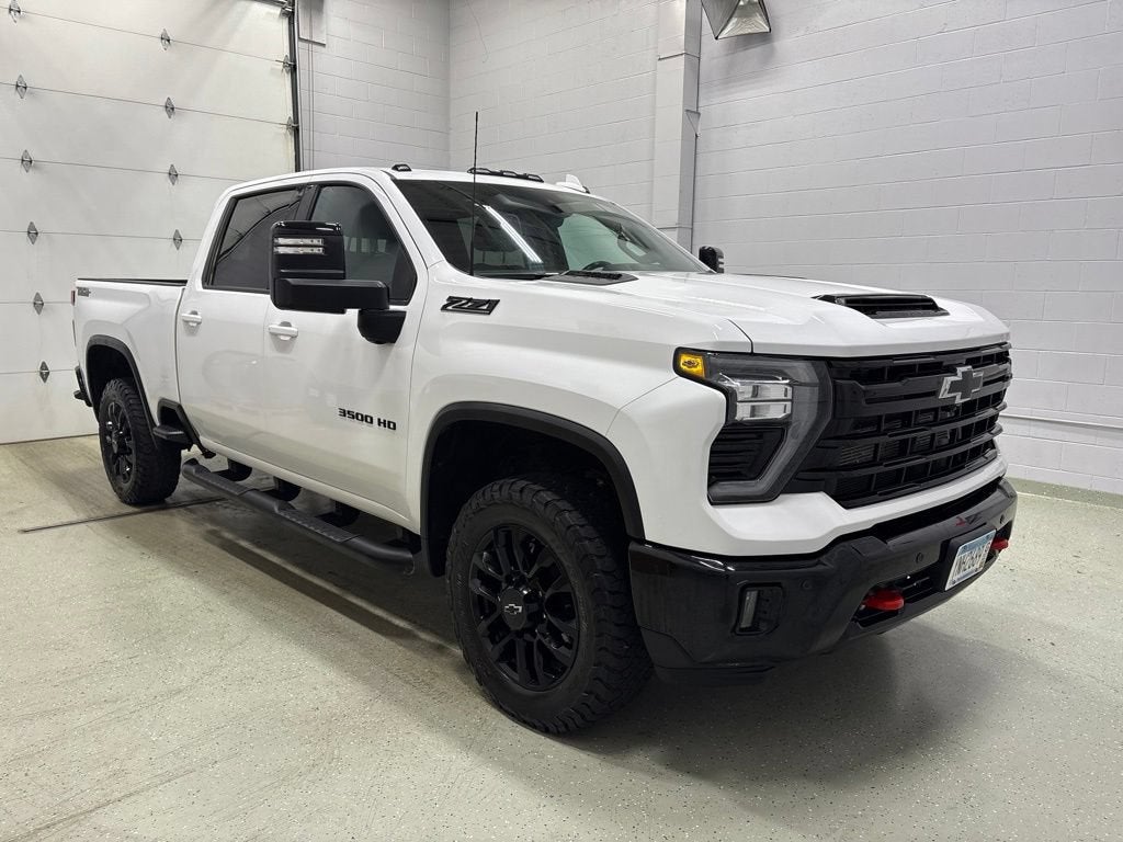 Used 2025 Chevrolet Silverado 3500HD LTZ with VIN 1GC4KUEYXSF103959 for sale in Rogers, Minnesota