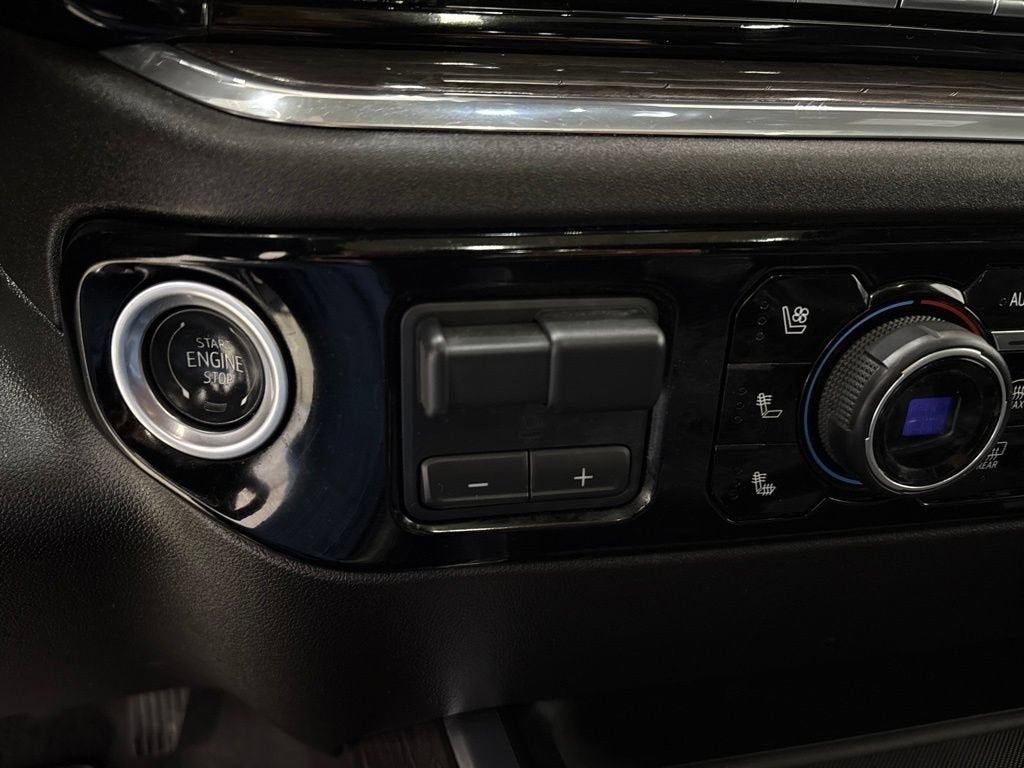 2025 Chevrolet Silverado 3500 HD LTZ