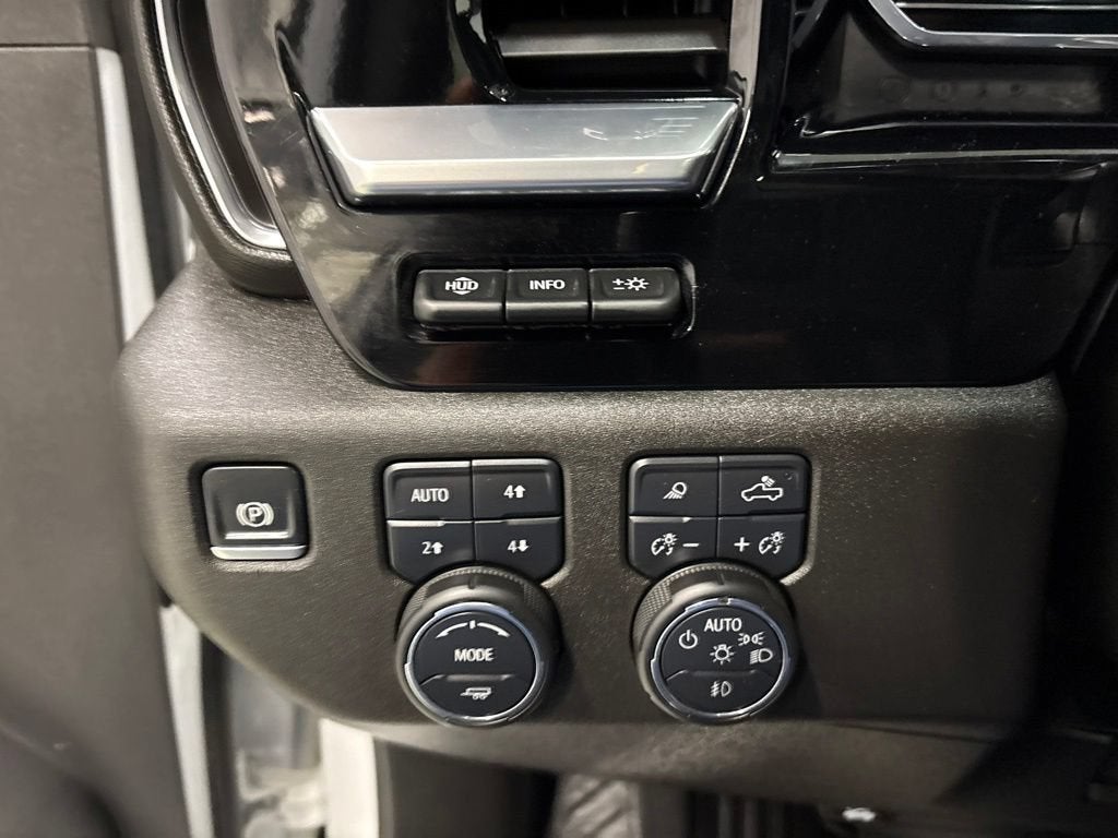 2025 Chevrolet Silverado 3500 HD LTZ