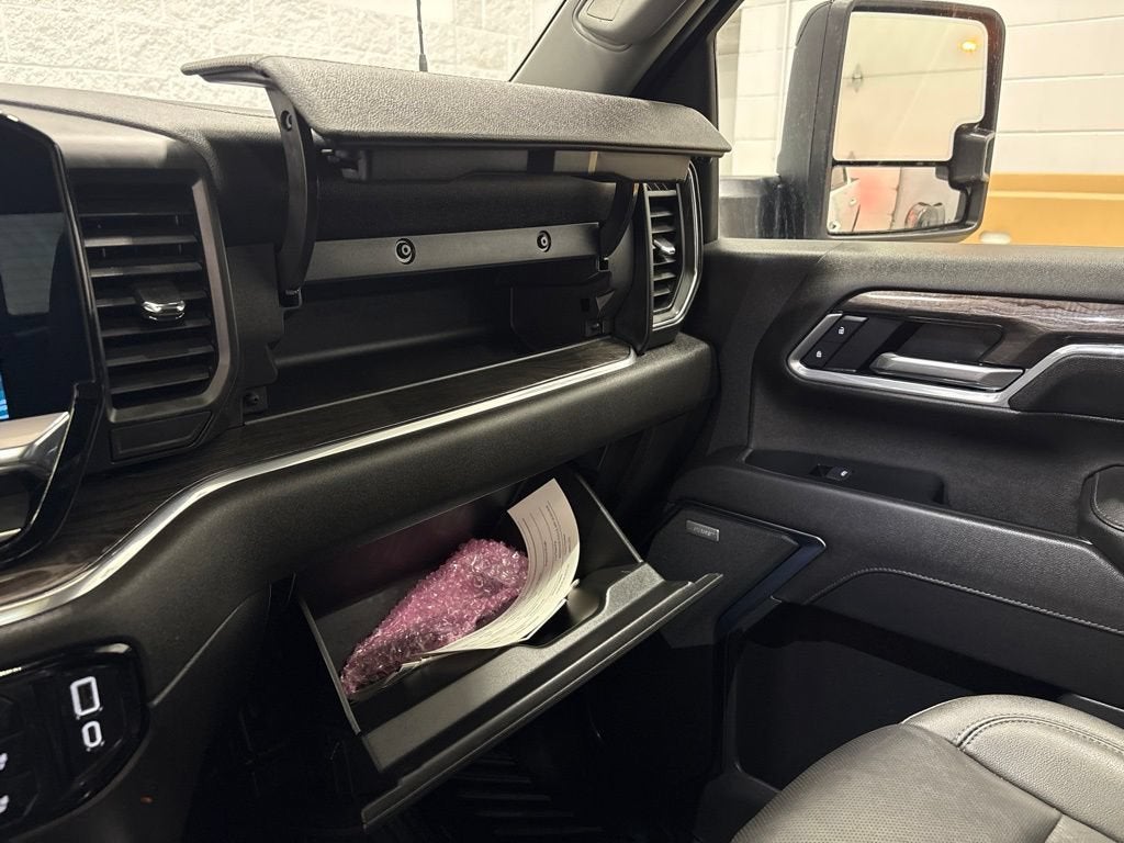 2025 Chevrolet Silverado 3500 HD LTZ