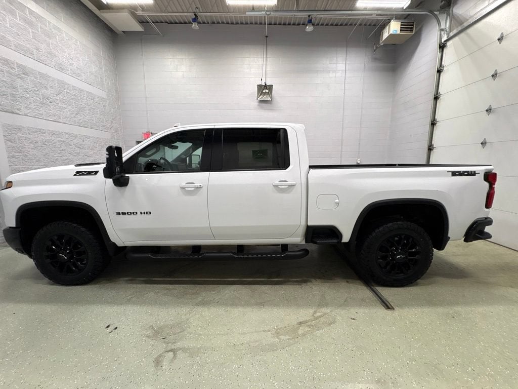 2025 Chevrolet Silverado 3500 HD LTZ