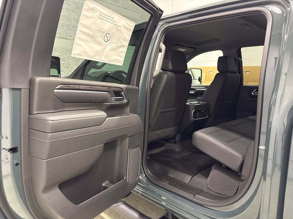 2026 Chevrolet Silverado 3500 HD LTZ Crew Cab Standard Box 4WD
