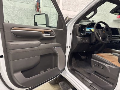 2026 Chevrolet Silverado 3500 HD High Country Crew Cab Standard Box 4WD