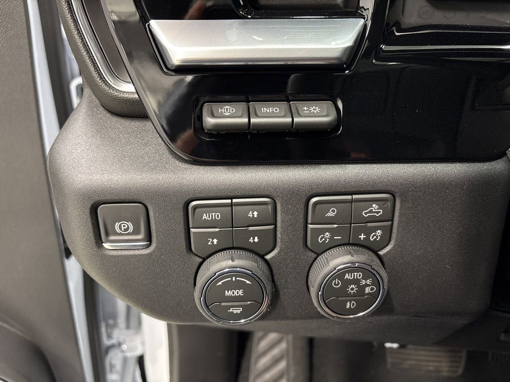 2026 Chevrolet Silverado 3500 HD High Country Crew Cab Standard Box 4WD