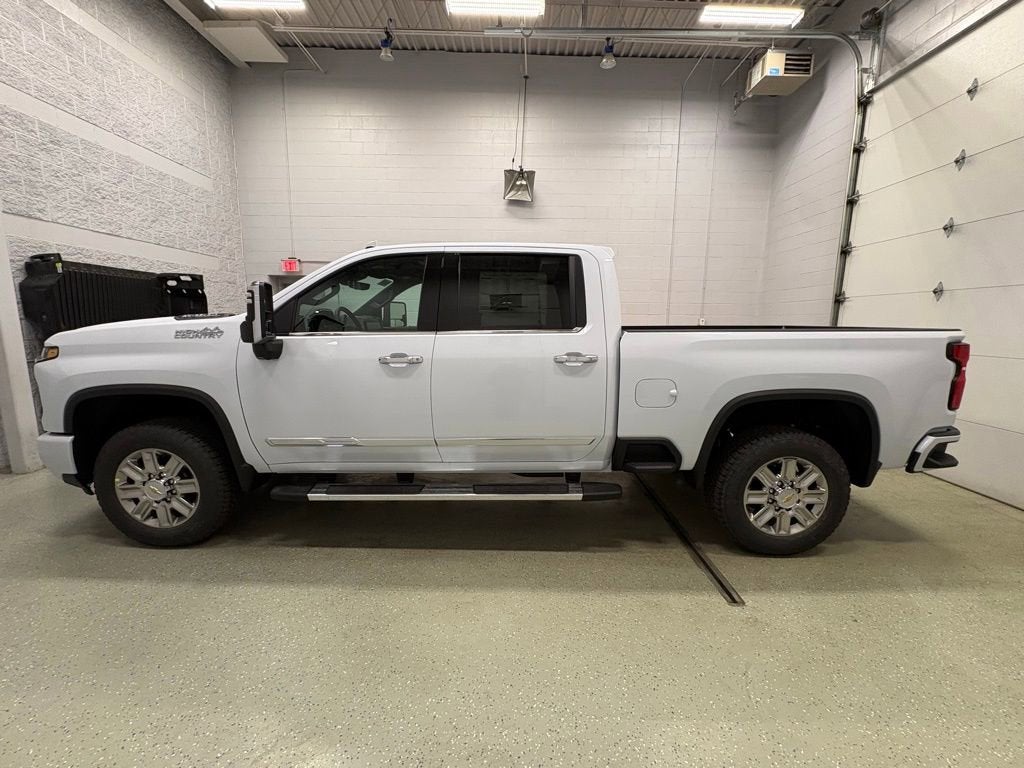 2026 Chevrolet Silverado 3500 HD High Country Crew Cab Standard Box 4WD