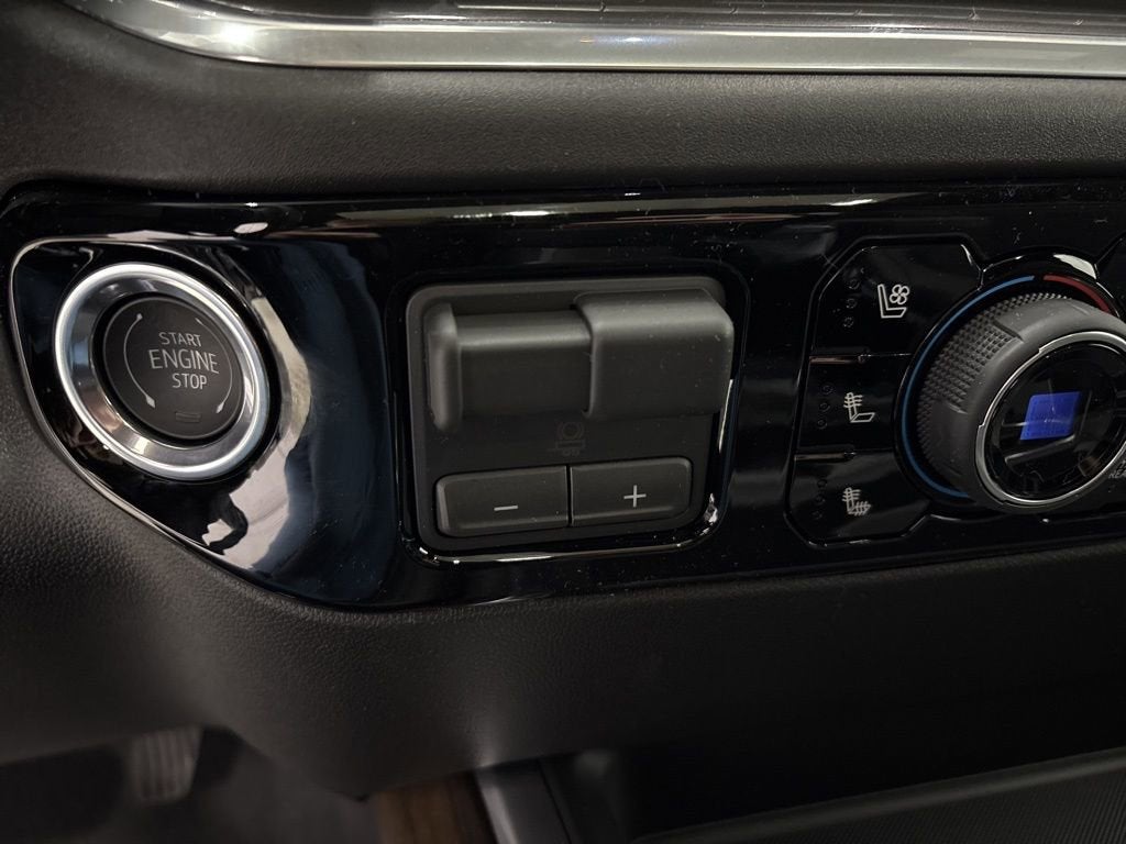 2026 Chevrolet Silverado 3500 HD High Country Crew Cab Standard Box 4WD