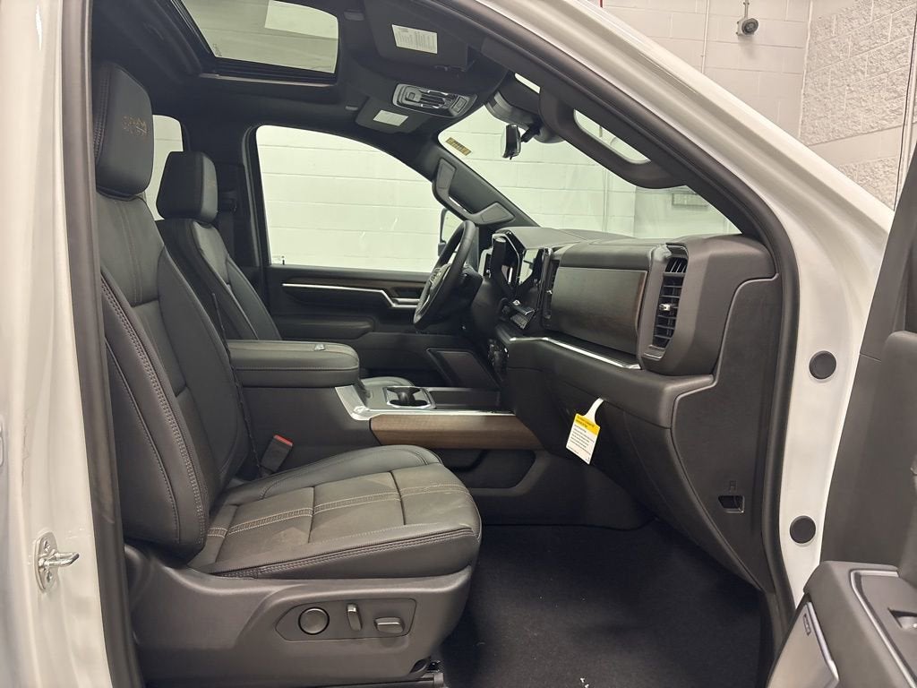 2026 Chevrolet Silverado 3500 HD High Country Crew Cab Standard Box 4WD