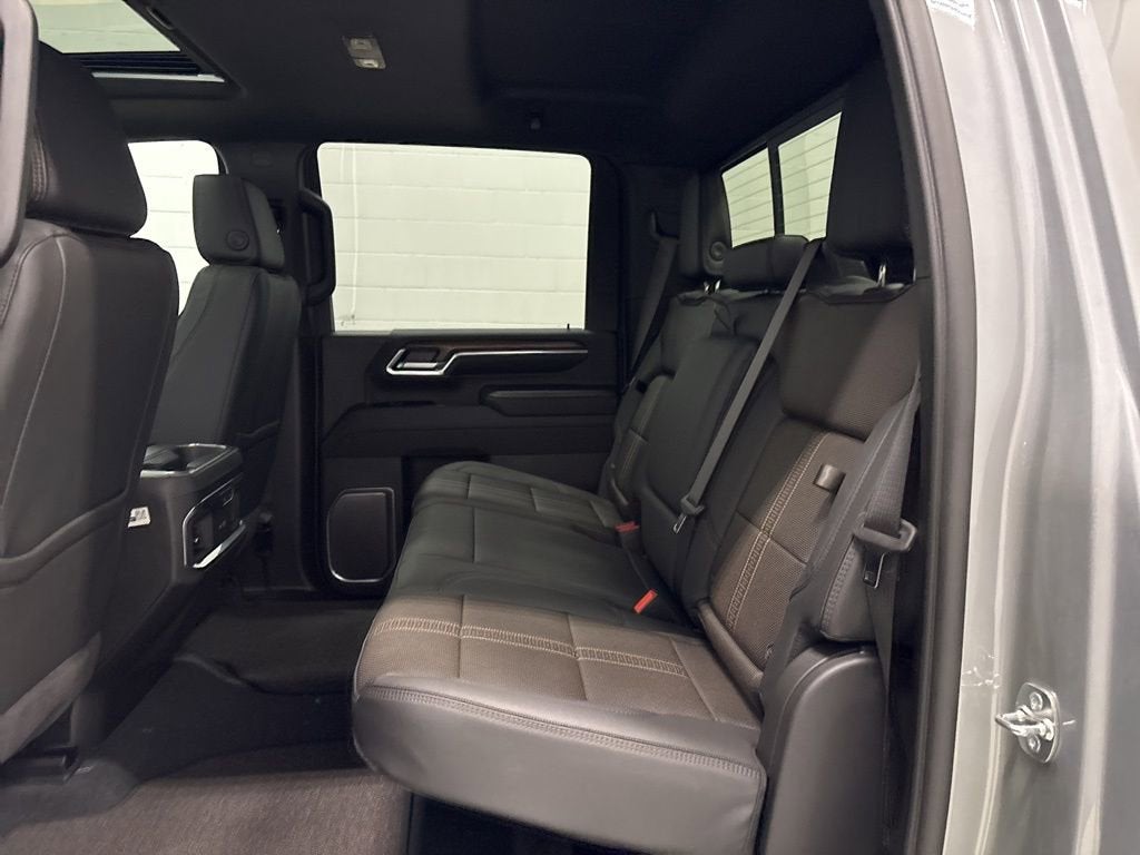 2026 Chevrolet Silverado 3500 HD High Country Crew Cab Standard Box 4WD