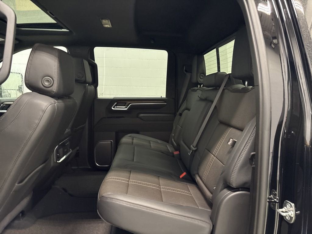 2026 Chevrolet Silverado 3500 HD High Country Crew Cab Standard Box 4WD