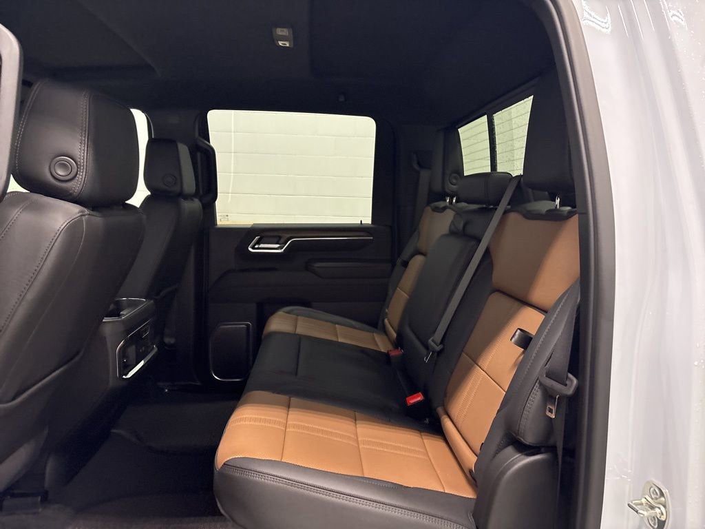 2026 Chevrolet Silverado 3500 HD High Country Crew Cab Standard Box 4WD