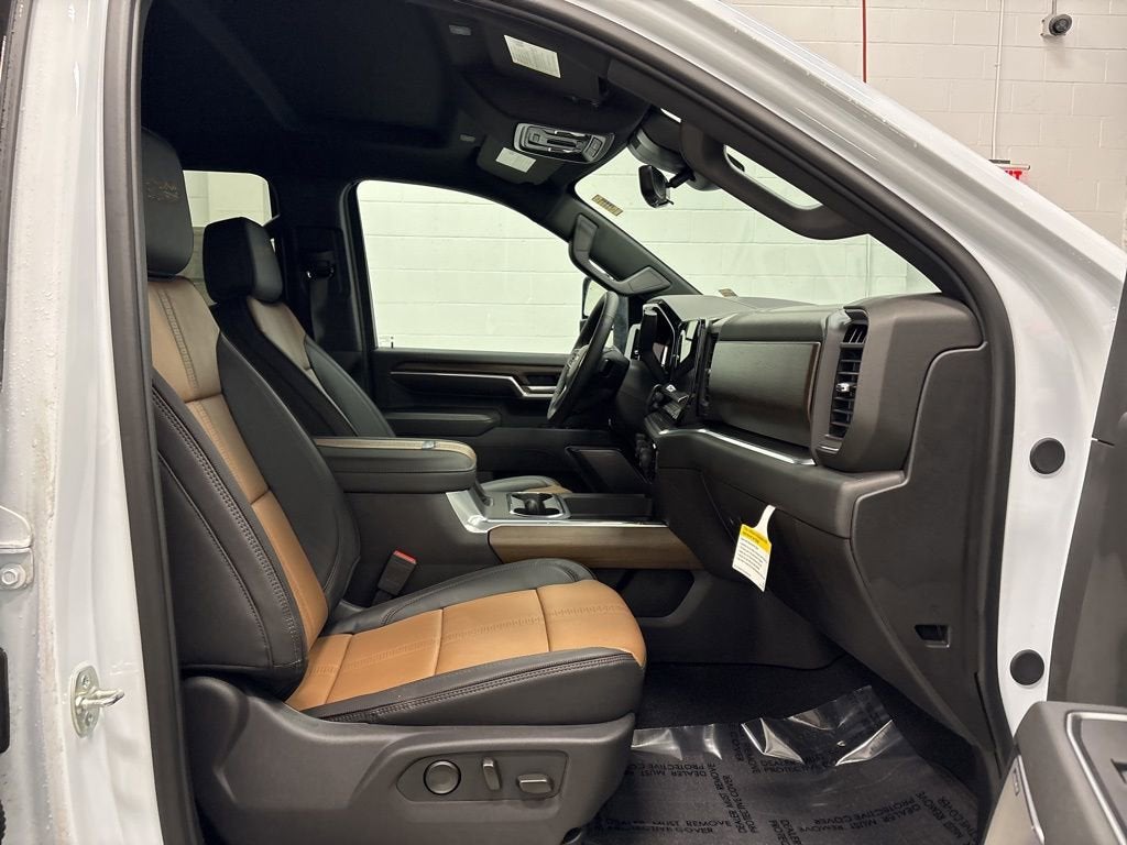 2026 Chevrolet Silverado 3500 HD High Country Crew Cab Standard Box 4WD