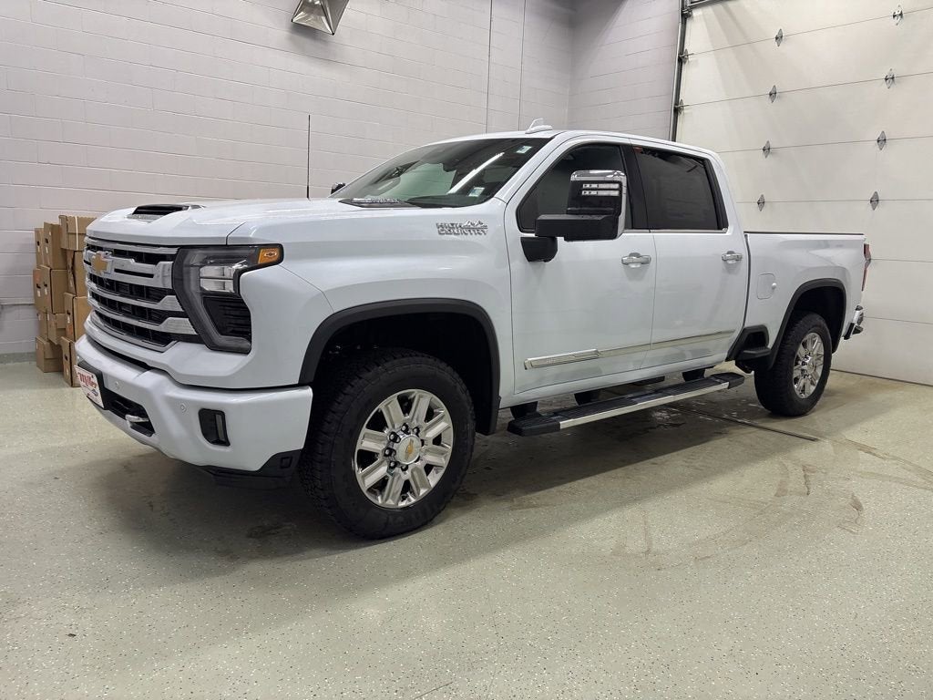 2026 Chevrolet Silverado 3500 HD High Country Crew Cab Standard Box 4WD