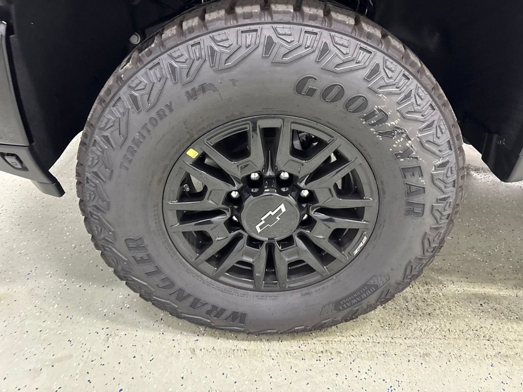 2026 Chevrolet Silverado 2500 HD ZR2 Crew Cab Standard Box 4WD