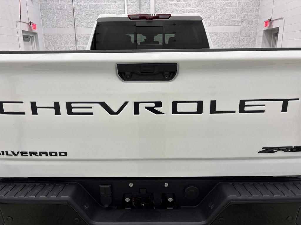 2026 Chevrolet Silverado 2500 HD ZR2 Crew Cab Standard Box 4WD