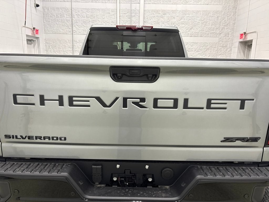 2026 Chevrolet Silverado 2500 HD ZR2 Crew Cab Standard Box 4WD