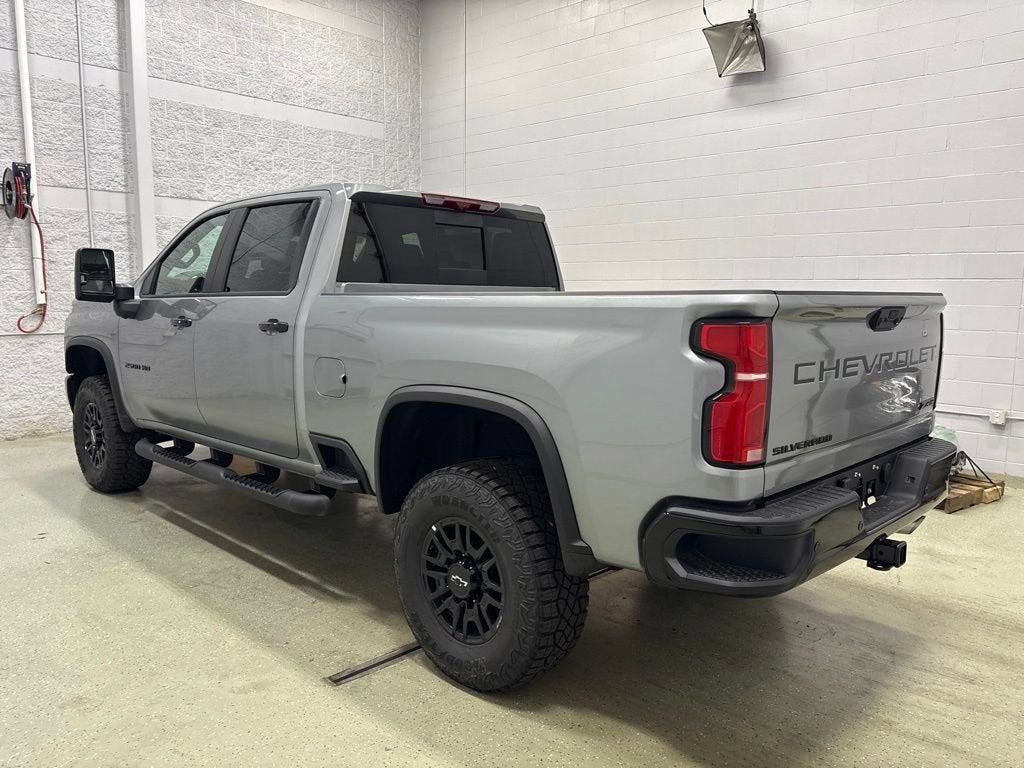 2026 Chevrolet Silverado 2500 HD ZR2 Crew Cab Standard Box 4WD